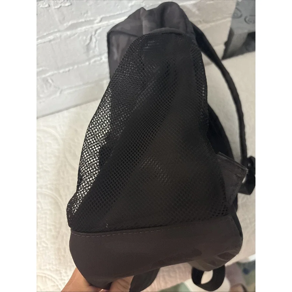 Athleta Girl, Black Camouflage‎ Backpackin Great Preowned Condition